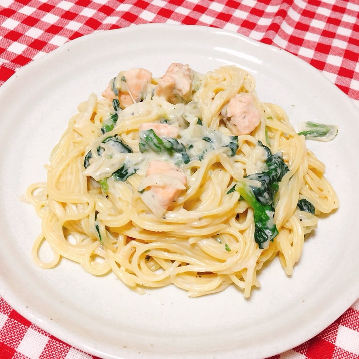 サーモンとほうれん草の豆乳クリームパスタ レシピ 作り方 By ユナミ 楽天レシピ